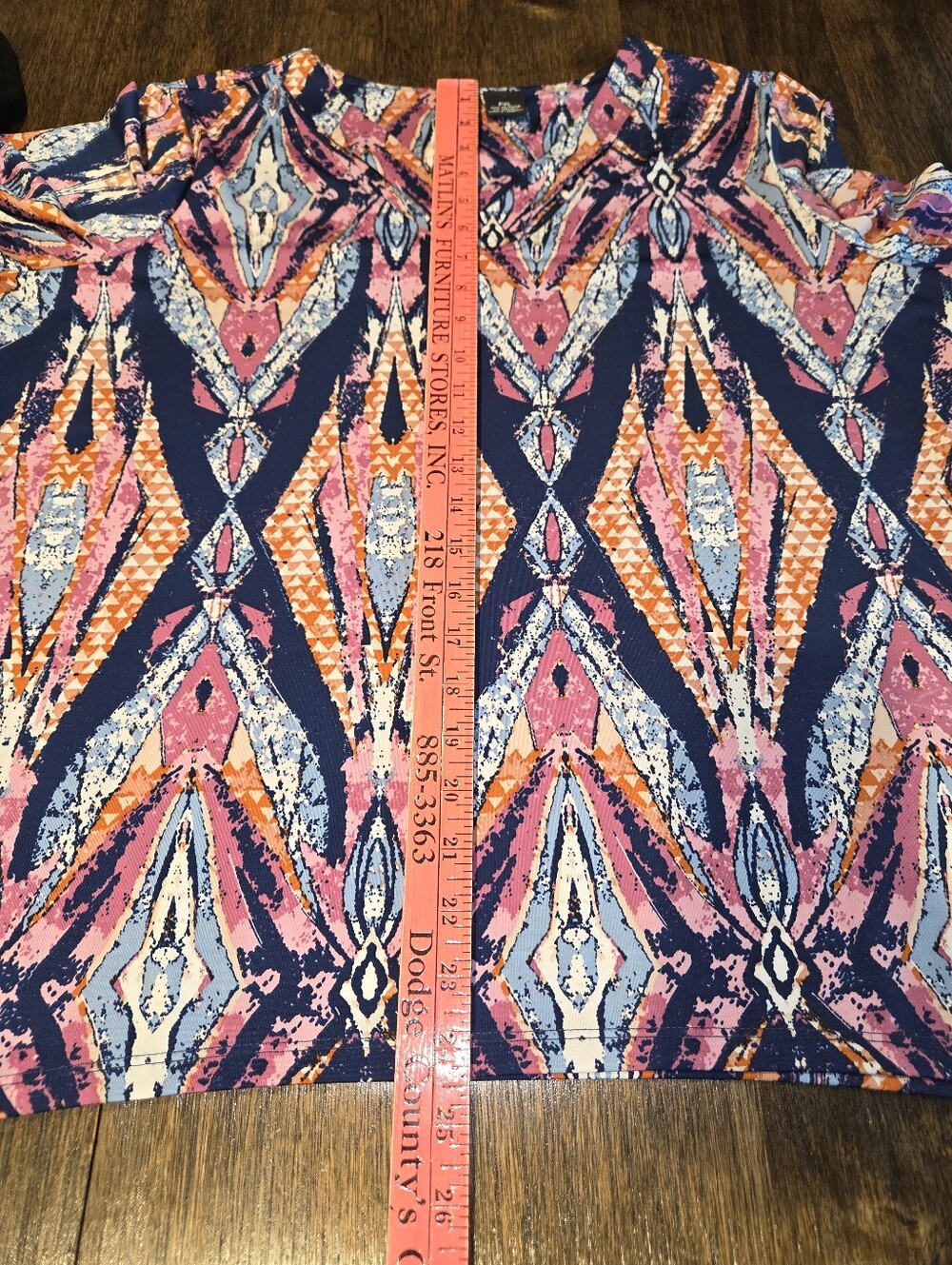 new directions Navy Multi-Color V-Neck Geometric Tunic - Picture 7 of 8